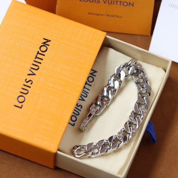 Louis Vuitton Cuban men's bracelet - Picture 4 of 5